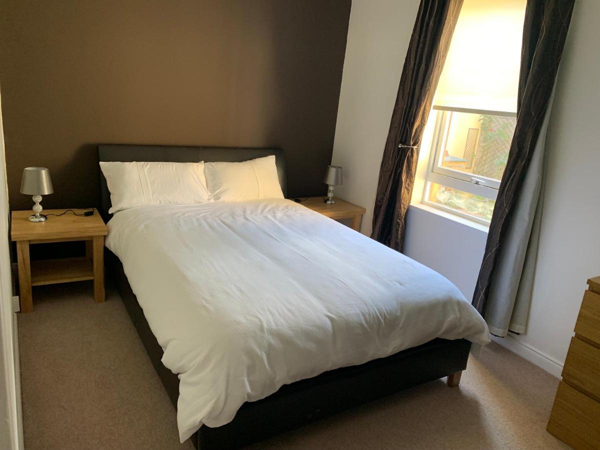אדינבורו 1 Bedroom Central Flat With Parking Space מראה חיצוני תמונה